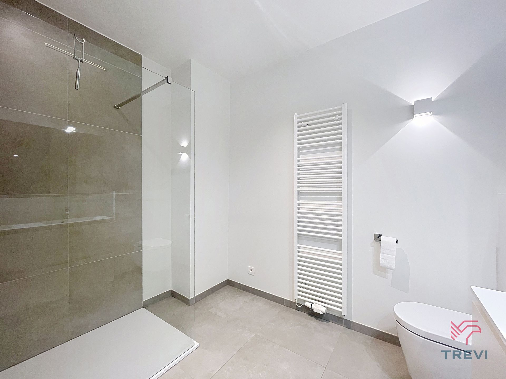 Prachtige duplex met 2 slaapkamers + kantoor met uitzicht op de vallei!  foto 13