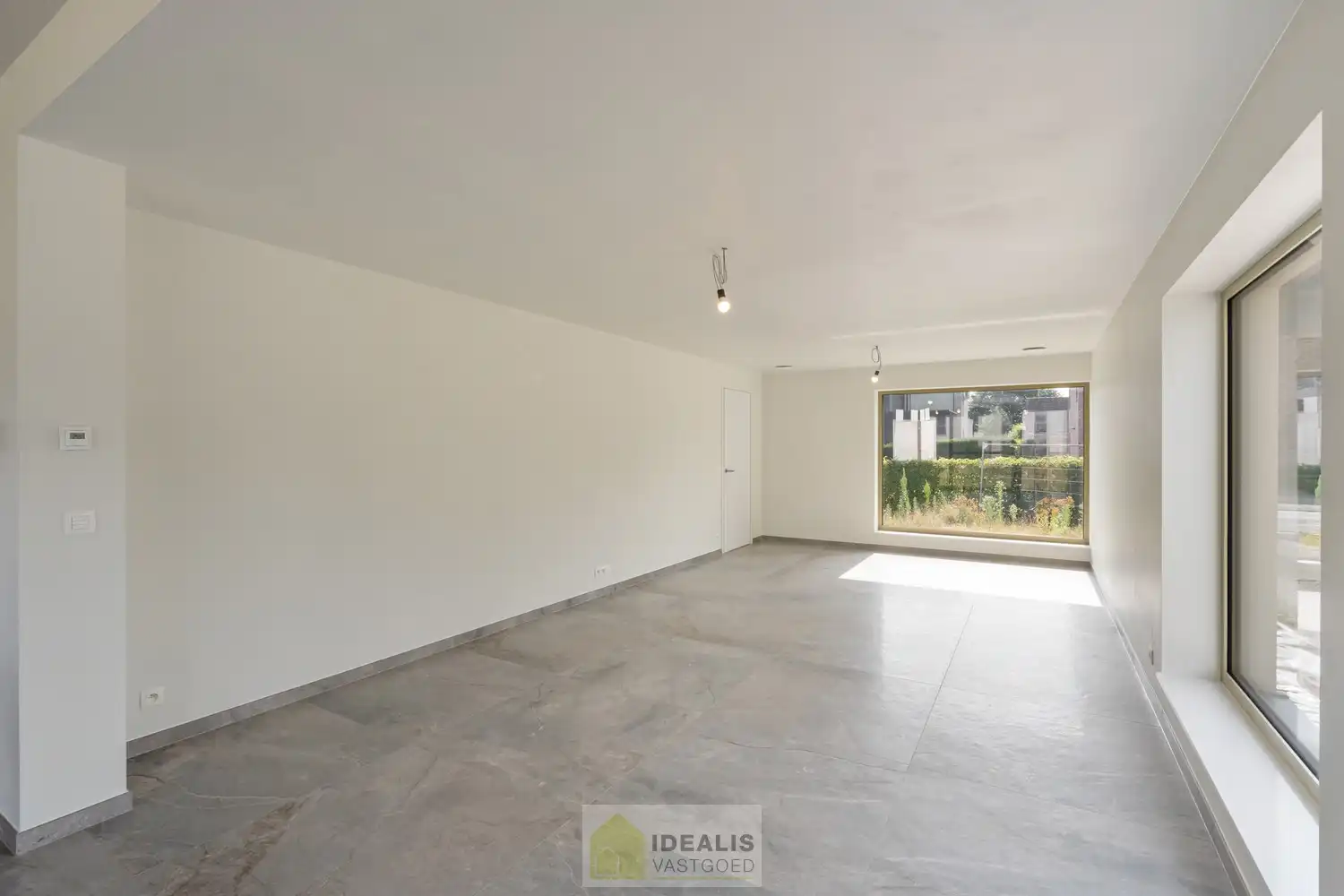 Schitterend volledig vernieuwde woning met 3 ruime slaapkamers foto 16