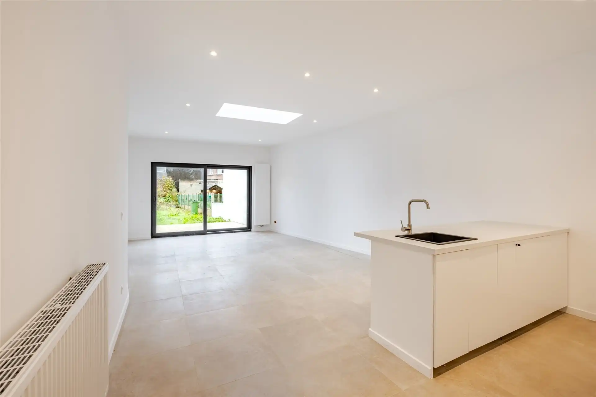 Instapklare woning met 3 slaapkamers en tuin foto 8