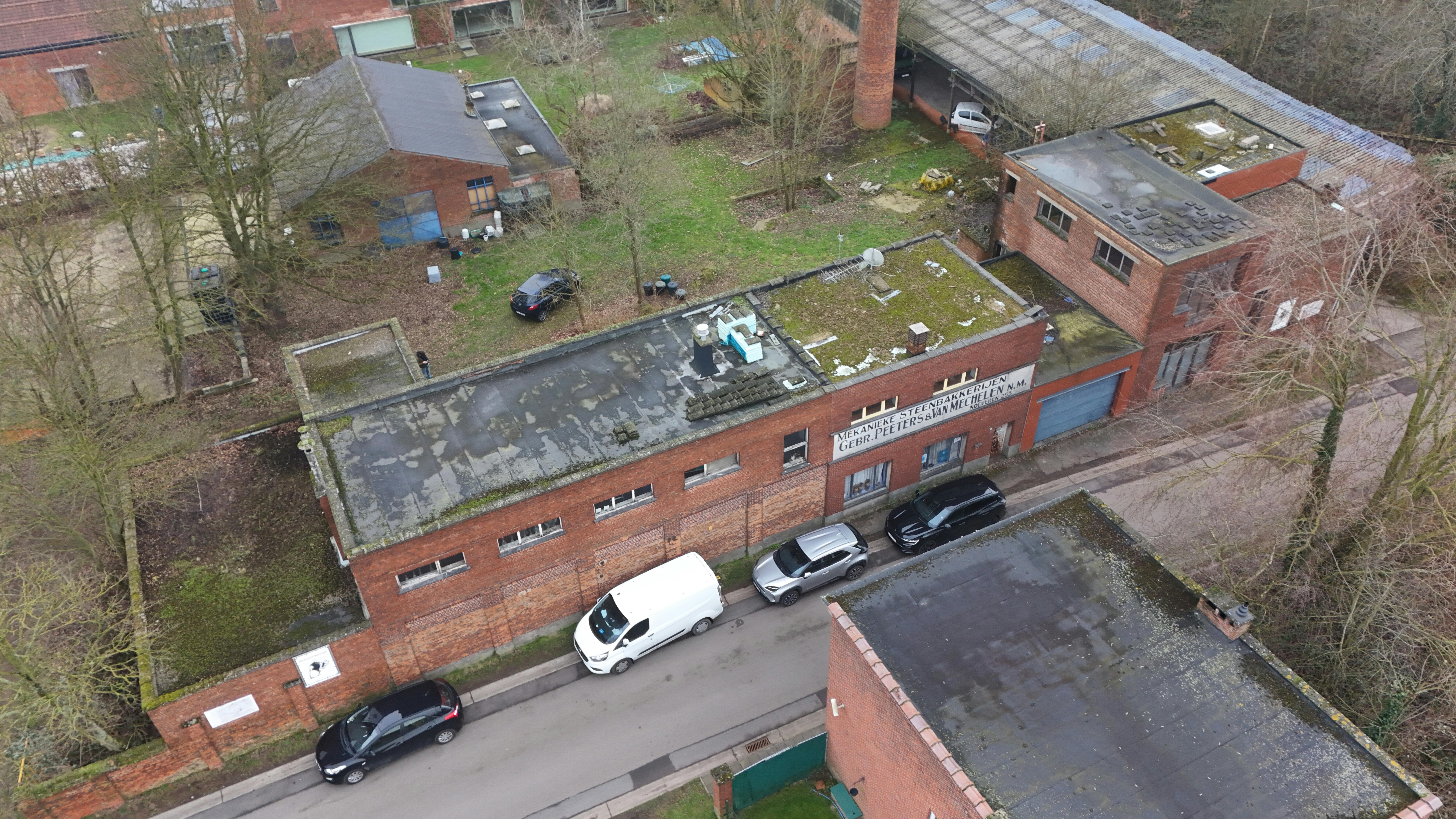 Te renoveren Industrieel gebouw in Noeveren 257 te Boom foto 3