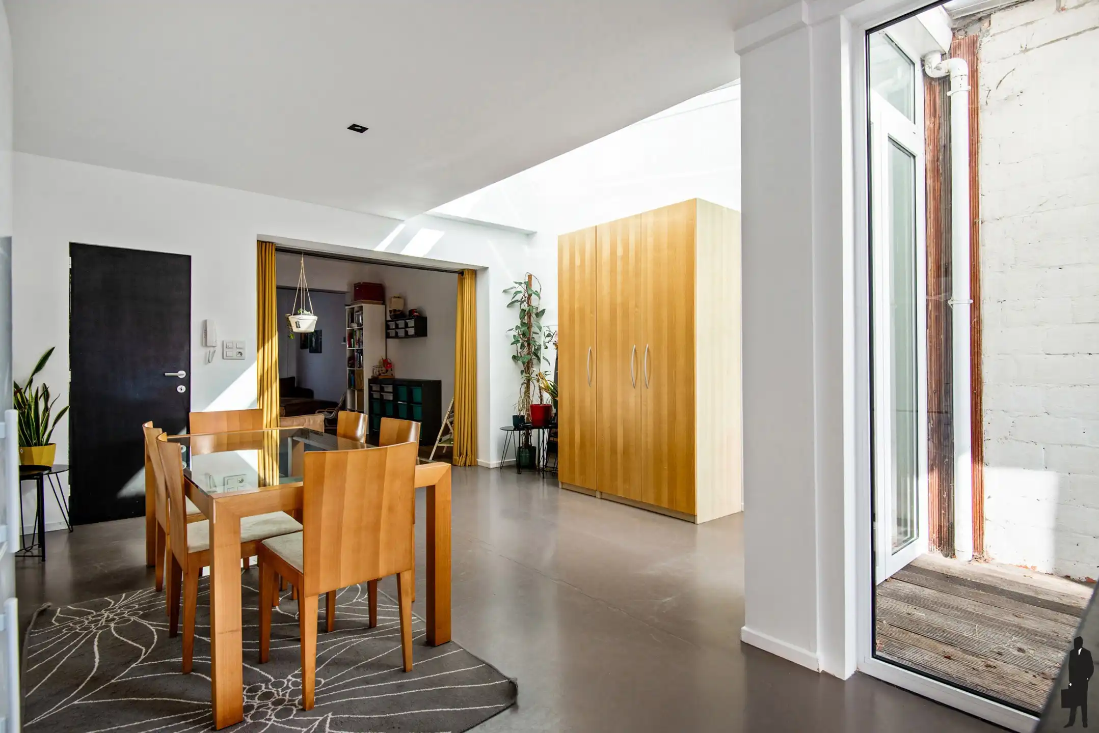 Gerenoveerde woning met 4 ruime slaapkamers en zuidwest tuin foto 7