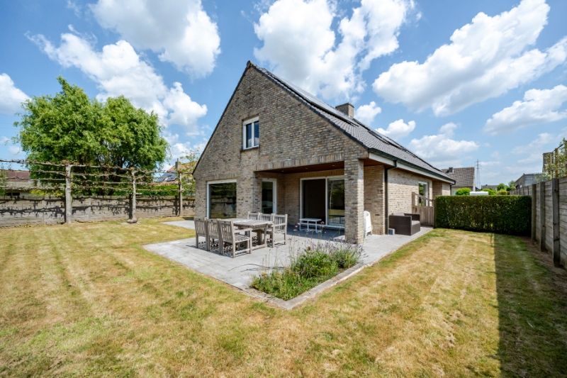 Te koop te Roeselare instapklare energiezuinige villa met 3 slpks, bureel, tuin, garage foto 3