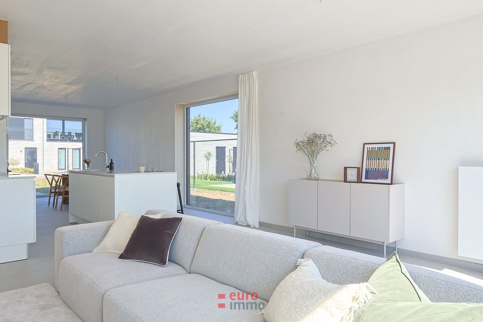 Luxueuze nieuwbouwwoning op centrale locatie in Torhout! foto 4