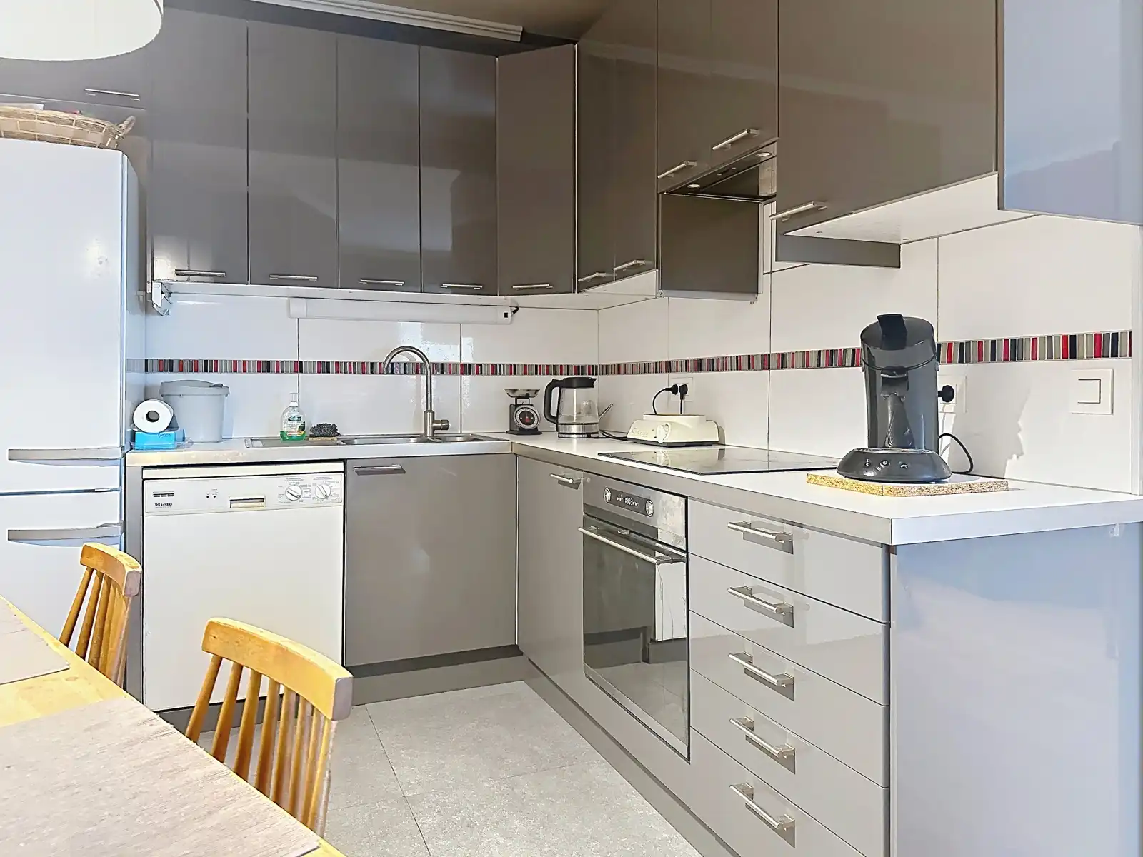 Appartement met drie slaapkamers.  Optie tot garage foto 7