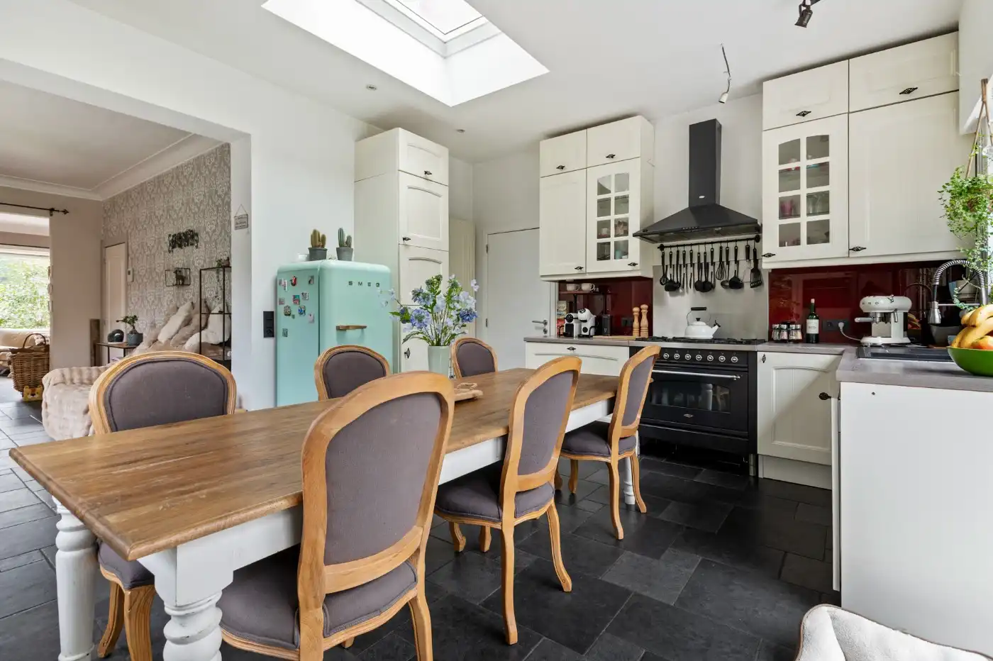 Ruime, instapklare, vrijstaande woning met 5 slpk., grote tuin en praktijkruimte foto 13