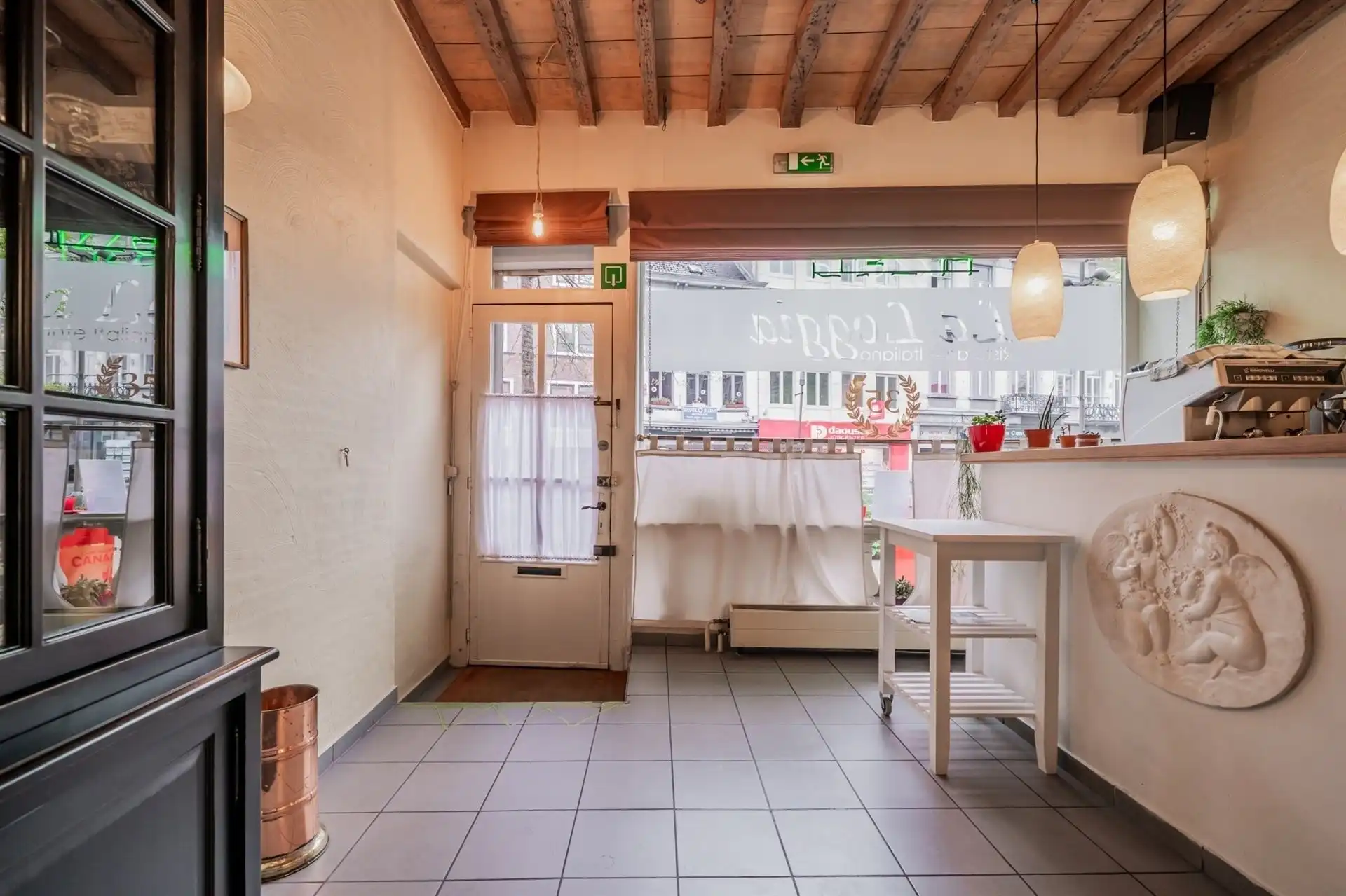 Handel 98 m2 en 62 m2 op 1e verd + duplex appartement op 2e & 3e  foto 4