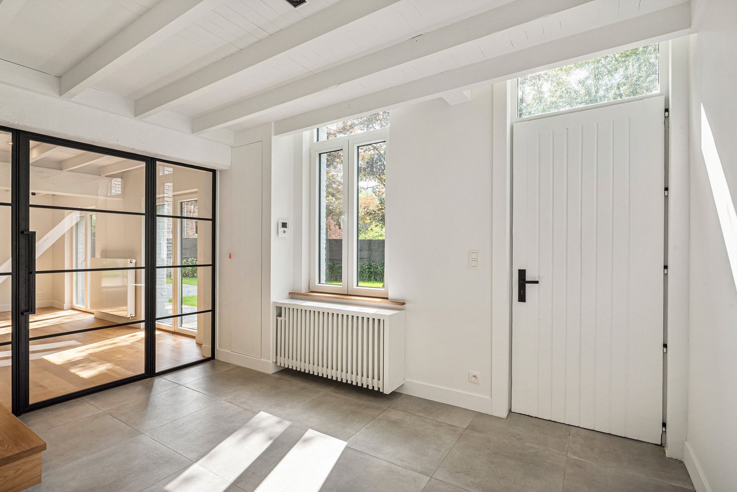 Gerenoveerde hoeve op 1313 m² met inrijlaan. foto 21