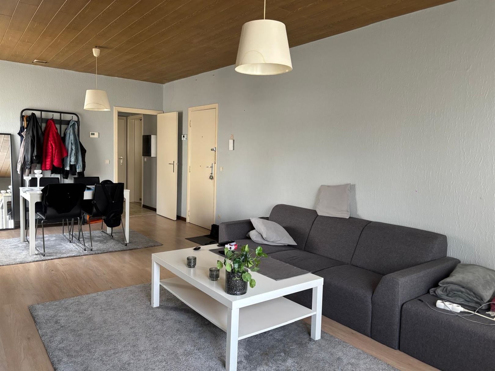 TE HUUR: Appartement met 2 slaapkamers te Beringen!  foto 3