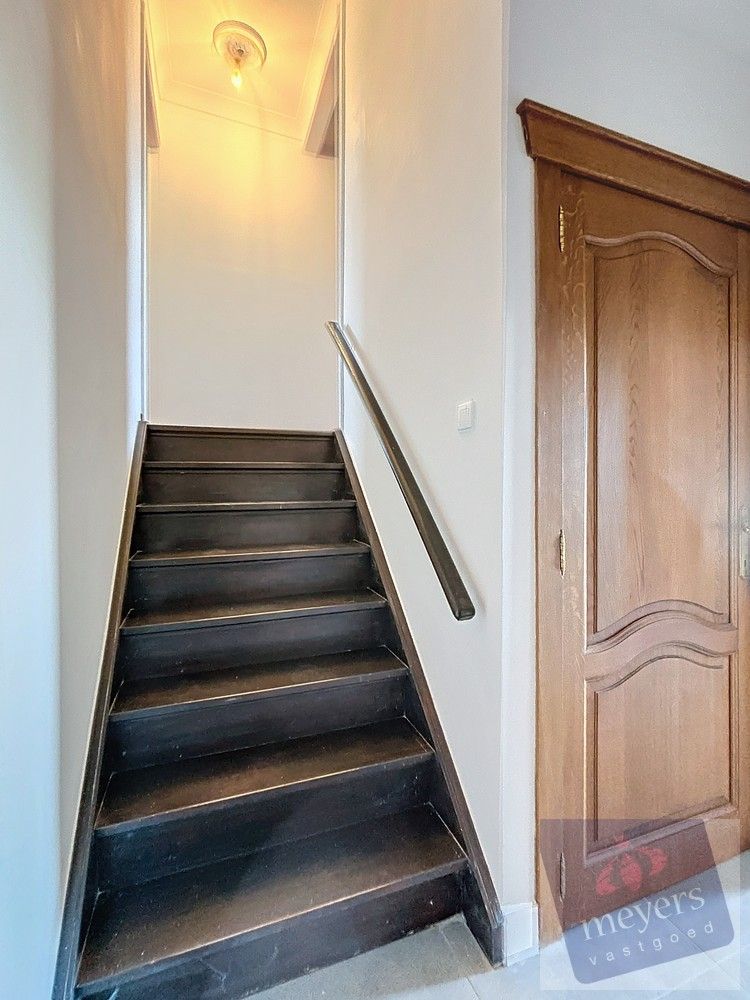 Instapklare gezinswoning met praktijkruimte op toplocatie in Hasselt foto 23