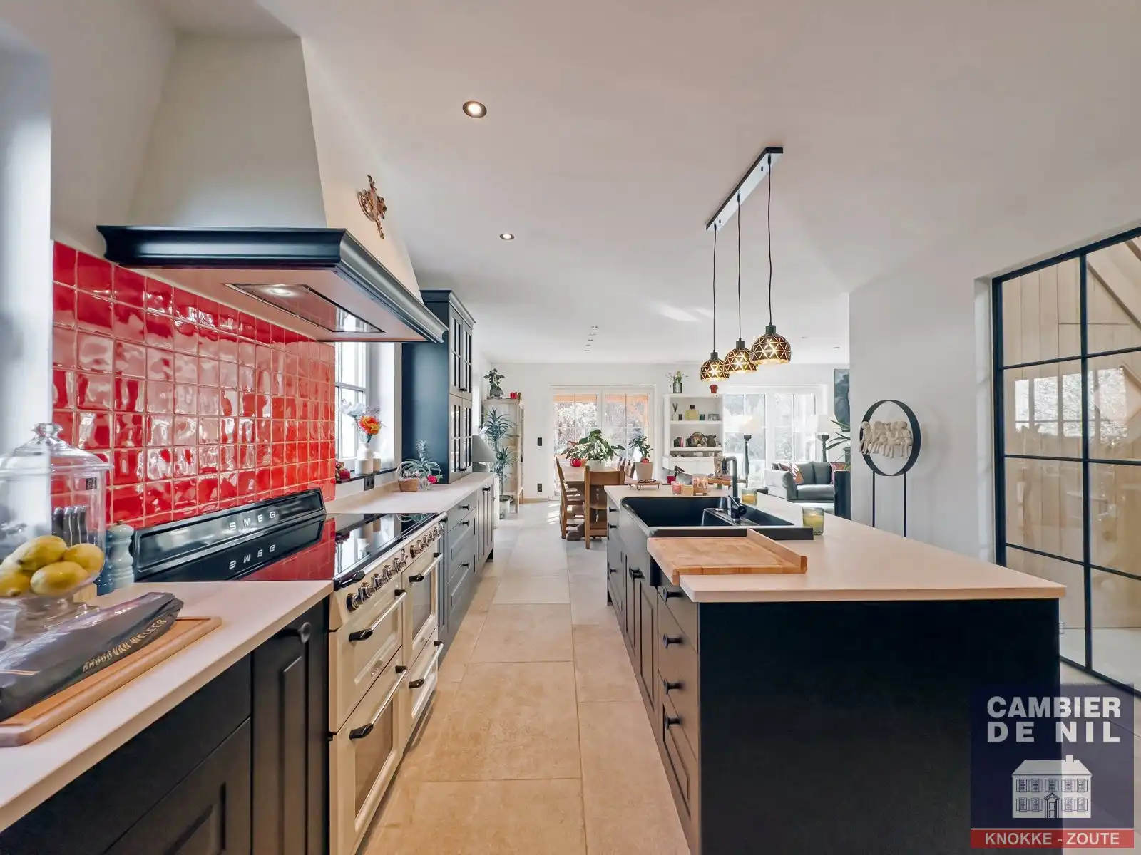 Alleenstaande woning in een residentiële omgeving foto 7