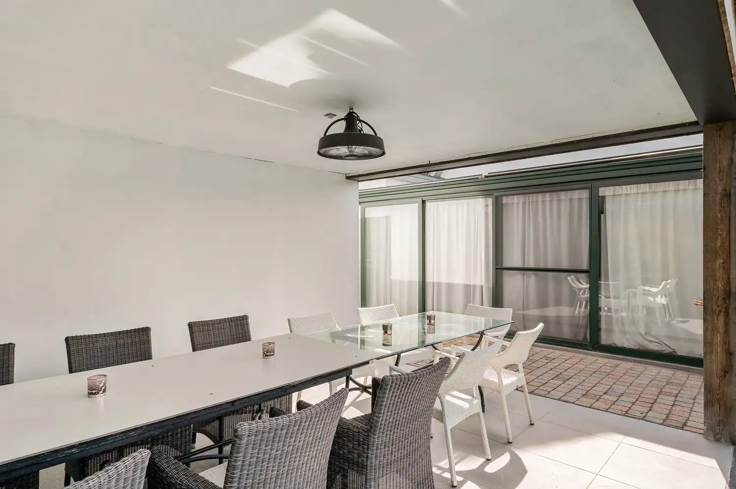Ruime, degelijke gezinswoning met magazijn op een perceel van 930 m². foto 37