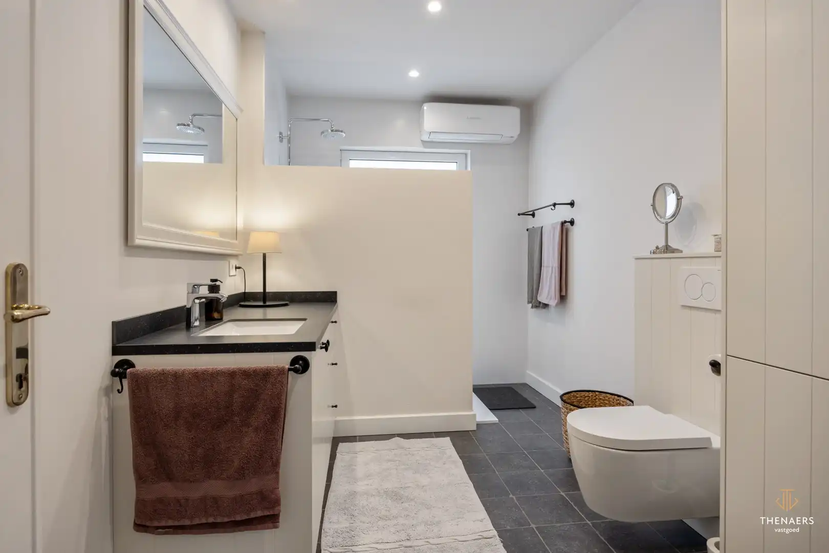 Charmante en bijzonder ruime open bebouwing met prachtige tuin en 4 slaapkamers in Sint-Truiden – Zepperen. foto 27