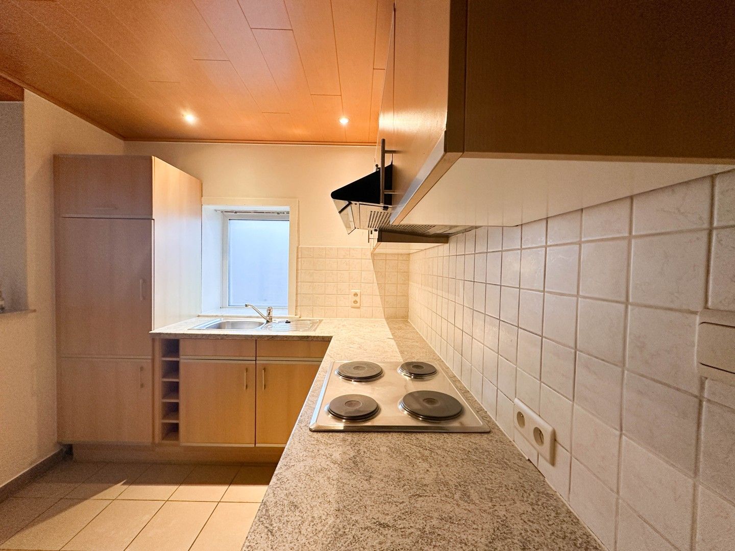 Instapklare HOB met twee slaapkamers & garage te Aalbeke! foto 5