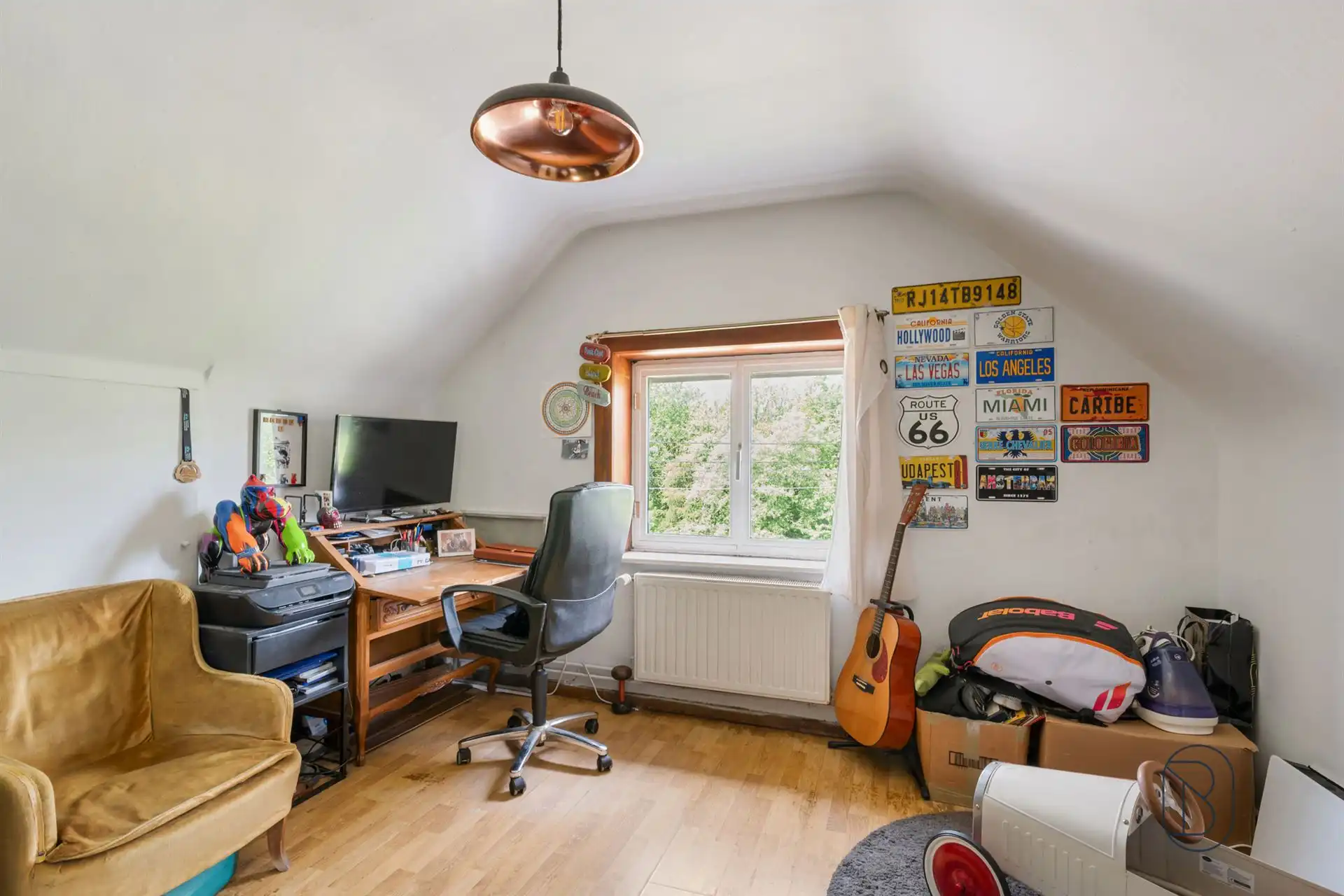 Bel-etagewoning met 3 slpk, garage en tuin in Vloesberg foto 19