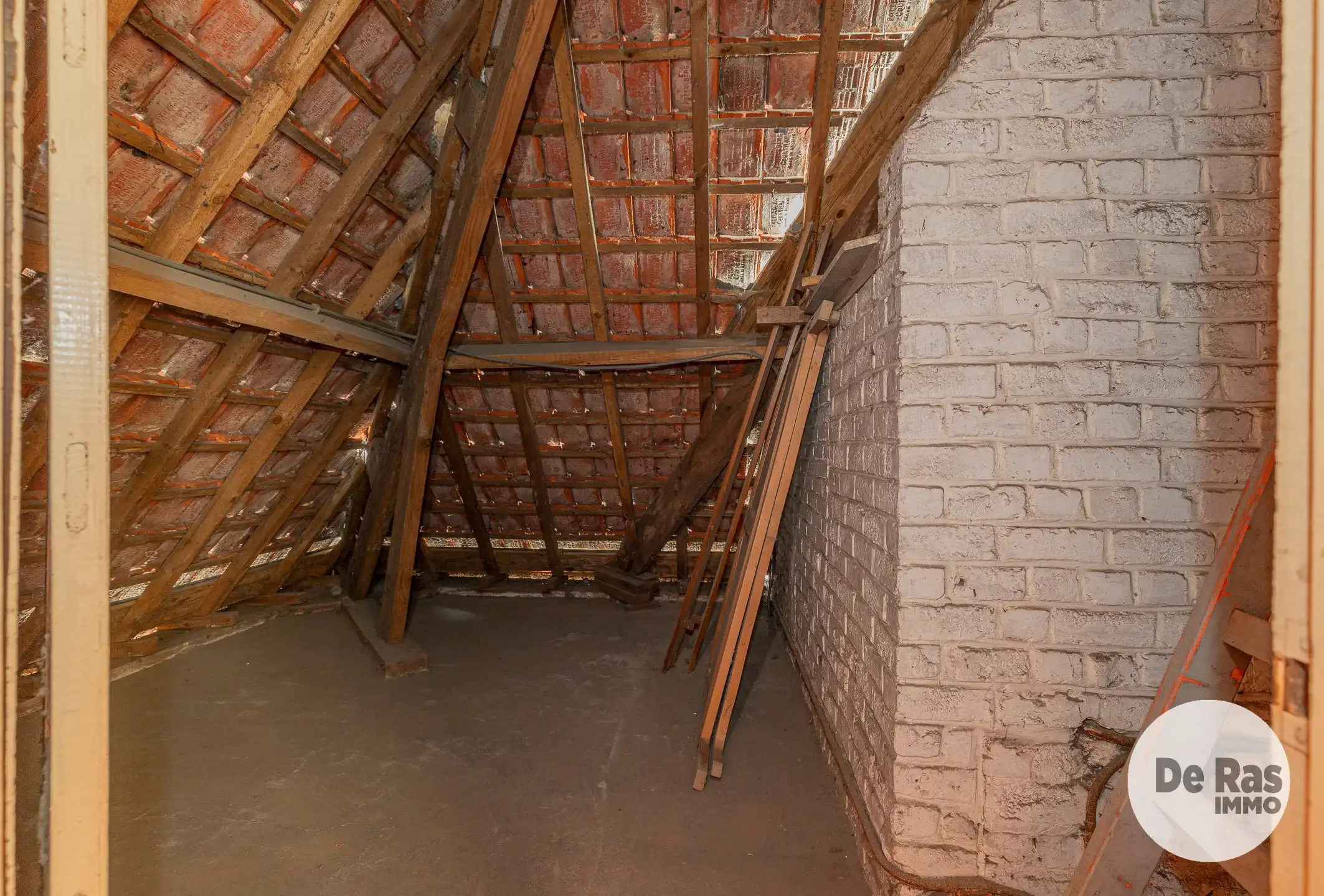 ERONDEGEM - Solide, te renoveren woning met 3 kamers foto 20