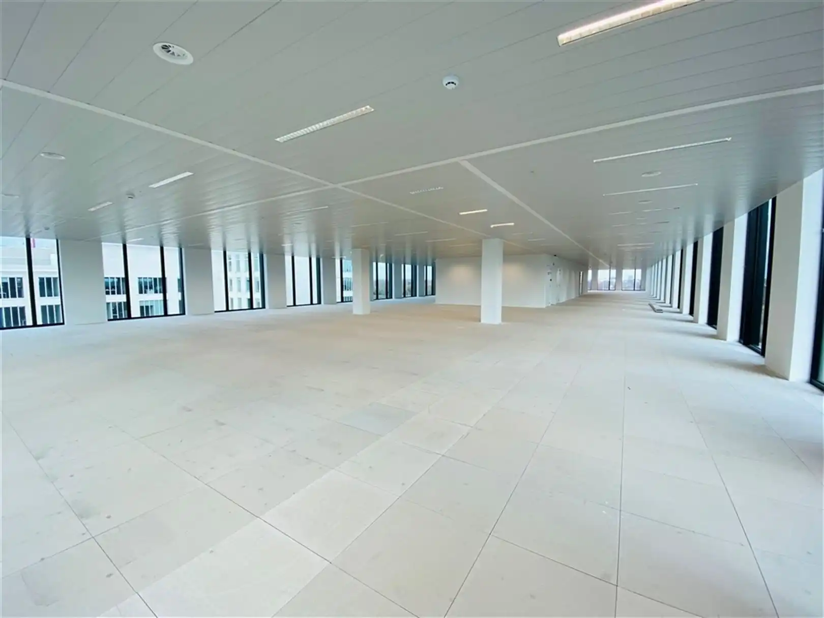 Nieuwbouwproject aan The Loop vanaf 435m² tot 1027m² beschikbaar foto 8