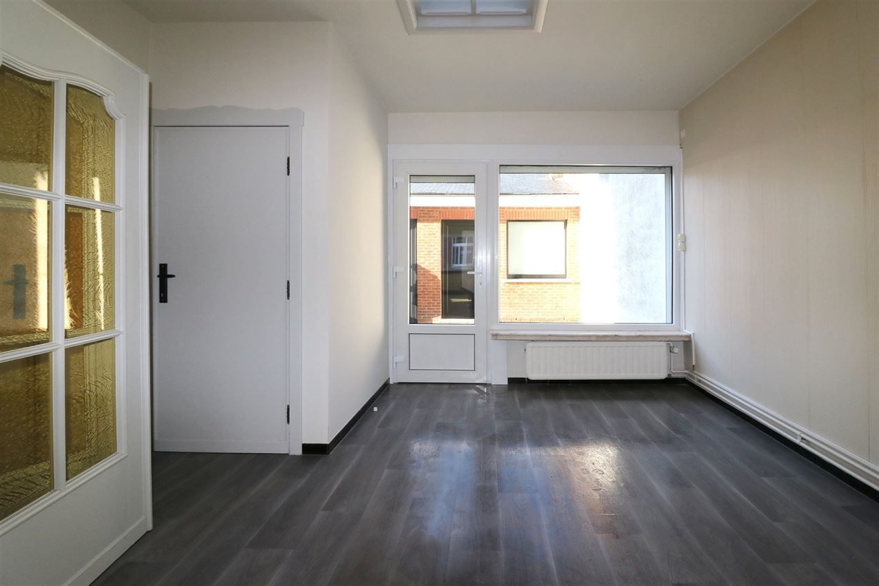 karaktervol, 3 grote slaapkamers, zuidterras, nabij station en natuur foto 14