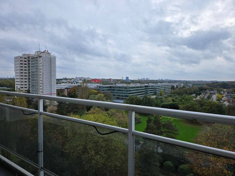 Goed gelegen 1slpk. appartement met panoramische zicht foto 2