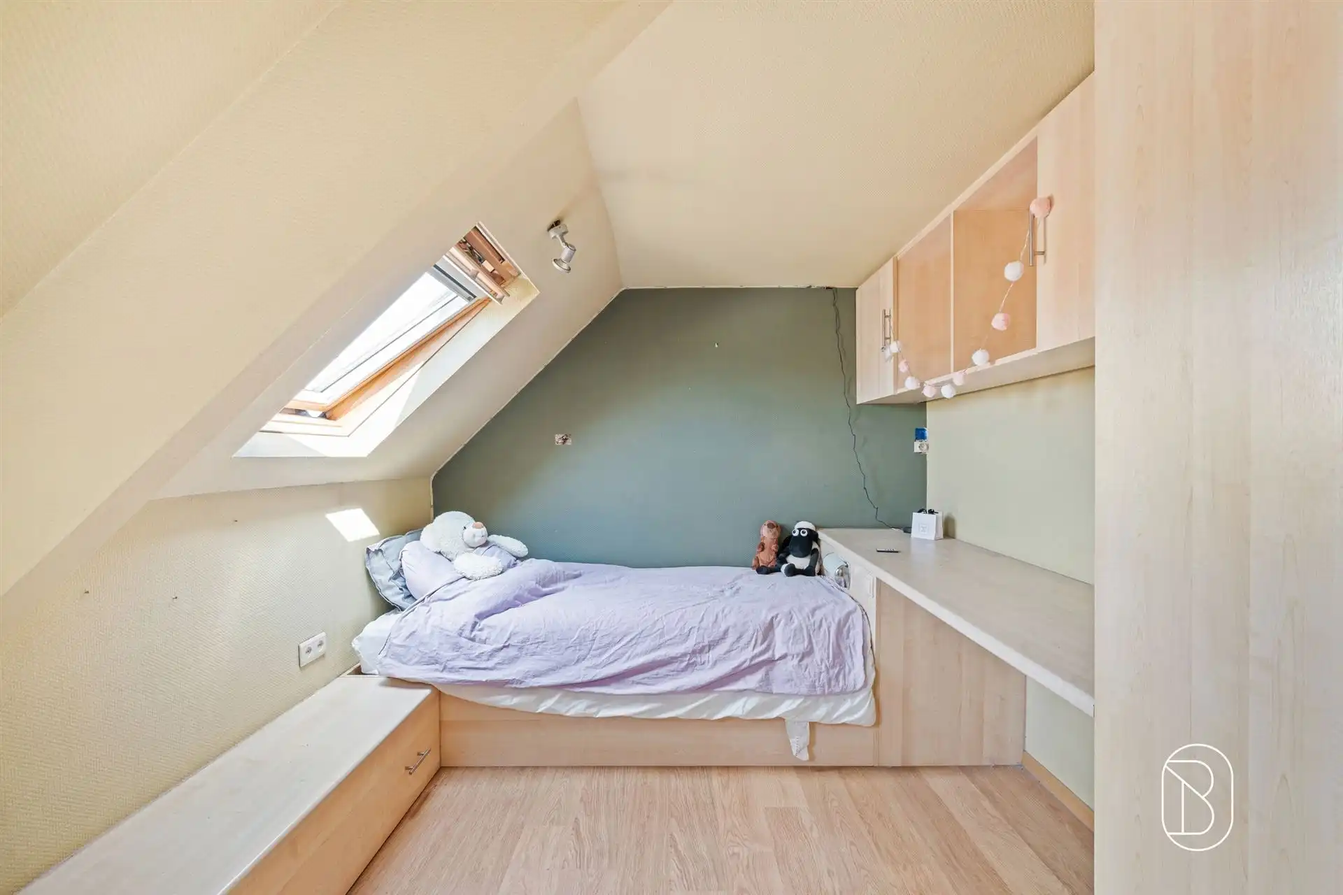 Ruime veelzijdige woning met 5 SLK en polyvalente ruimte foto 14