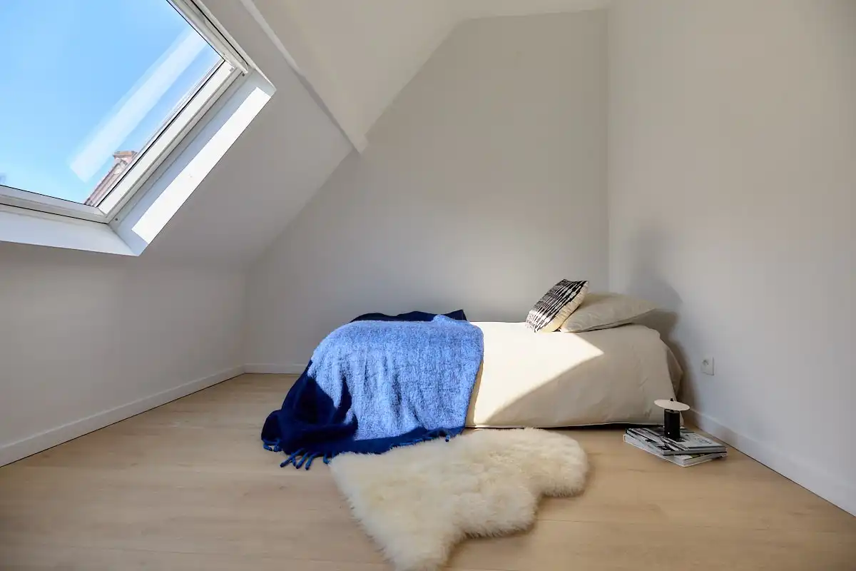 Gerenoveerde halfopen woning met 3 slaapkamers, bureau, parking en tuin in Sint-Denijs-Westrem foto 18