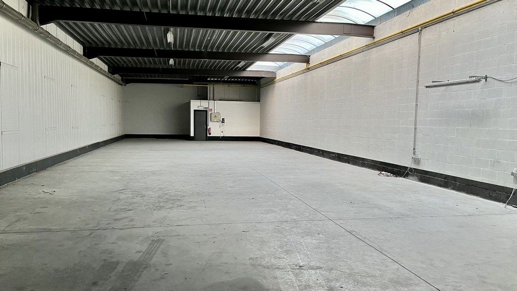 Opslagruimte te huur vlakbij E313 in Herentals foto 4