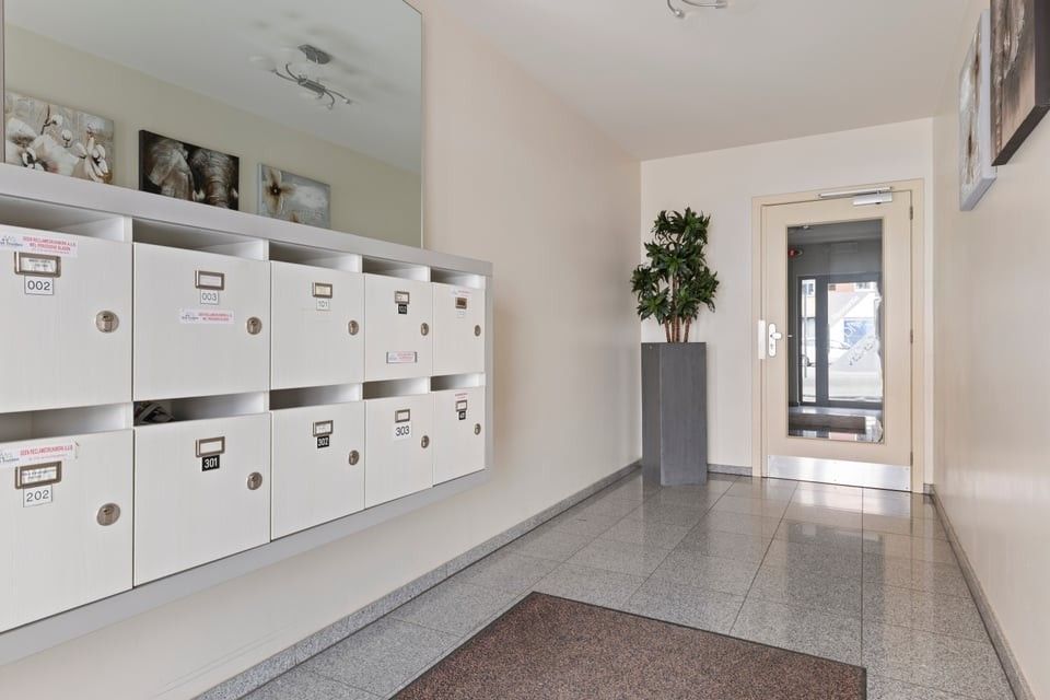 GEMEUBELD APPARTEMENT MET 2 SLAAPKAMERS TE HUUR IN HET HARTJE VAN SINT-TRUIDEN foto 3