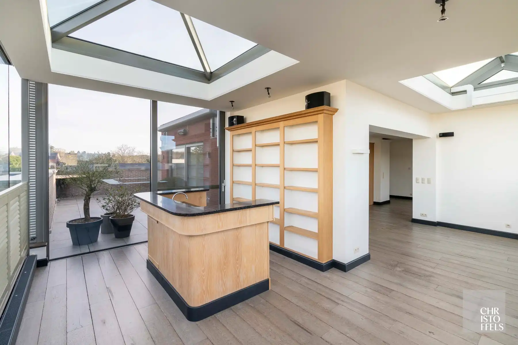 Luxe penthouse van 239m² met 34m² terrassen in hartje Zutendaal! foto 22