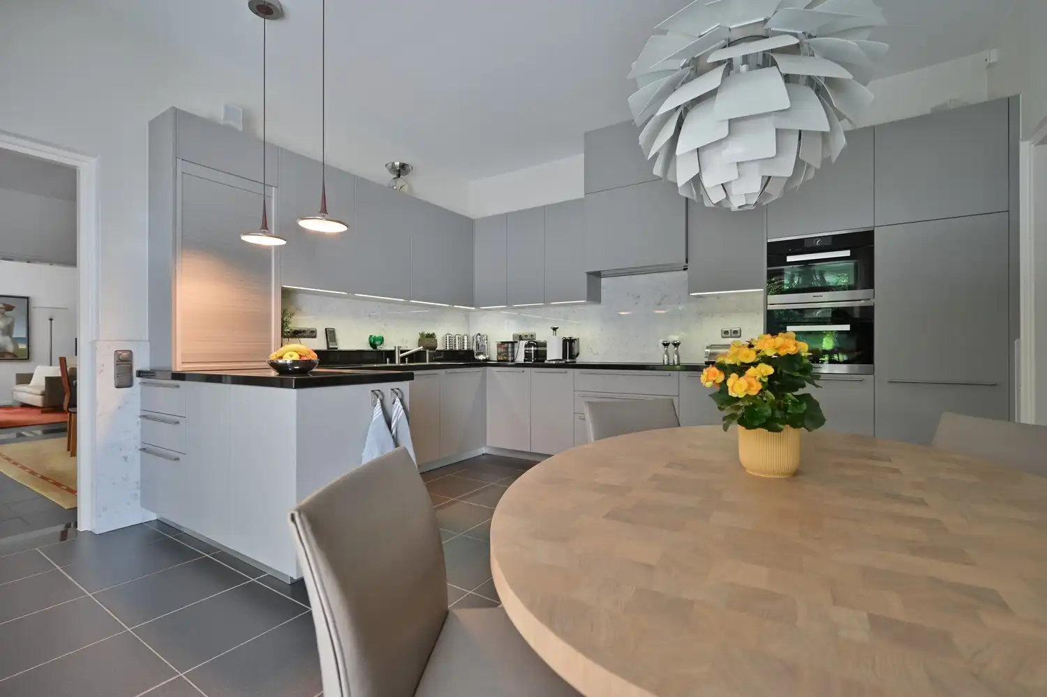 Exclusieve villa op 90a met binnenzwembad en majestueuze parktuin op toplocatie in Lanaken foto 27