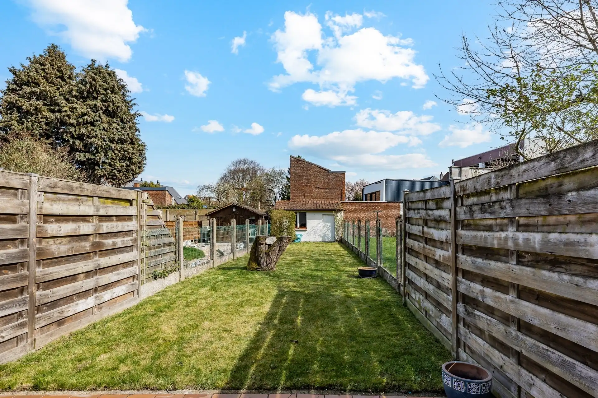 Ruime en veelzijdige stadswoning met tuin foto 14