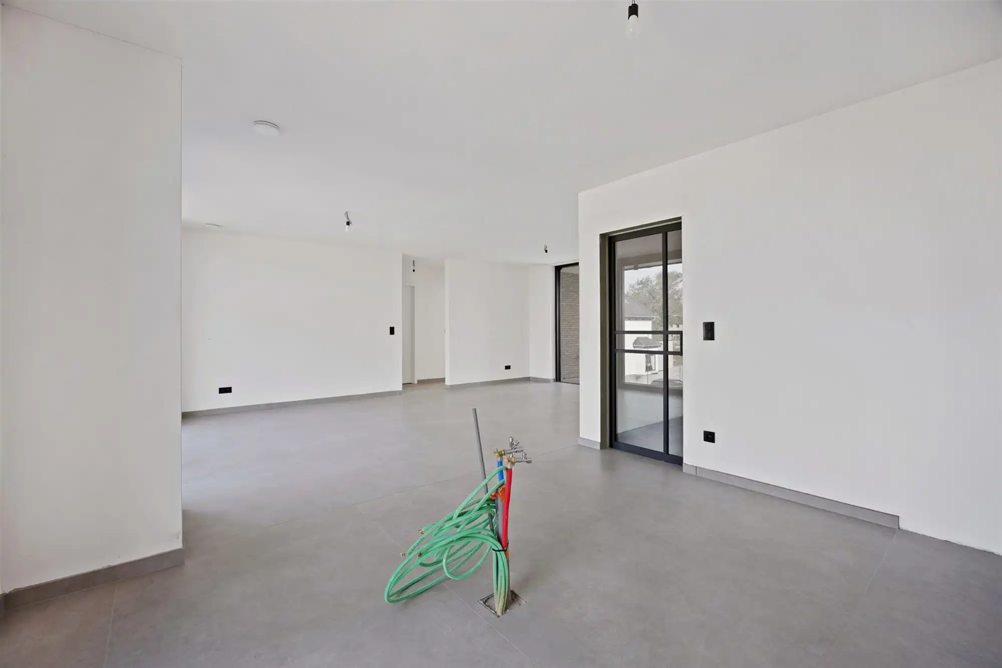 NIEUWBOUW APPARTEMENT VAN 105M² MET 2 SLAAPKAMERS EN TERRASSEN MET MOGELIJKHEID TOT AANKOOP 6% BTW! foto 5