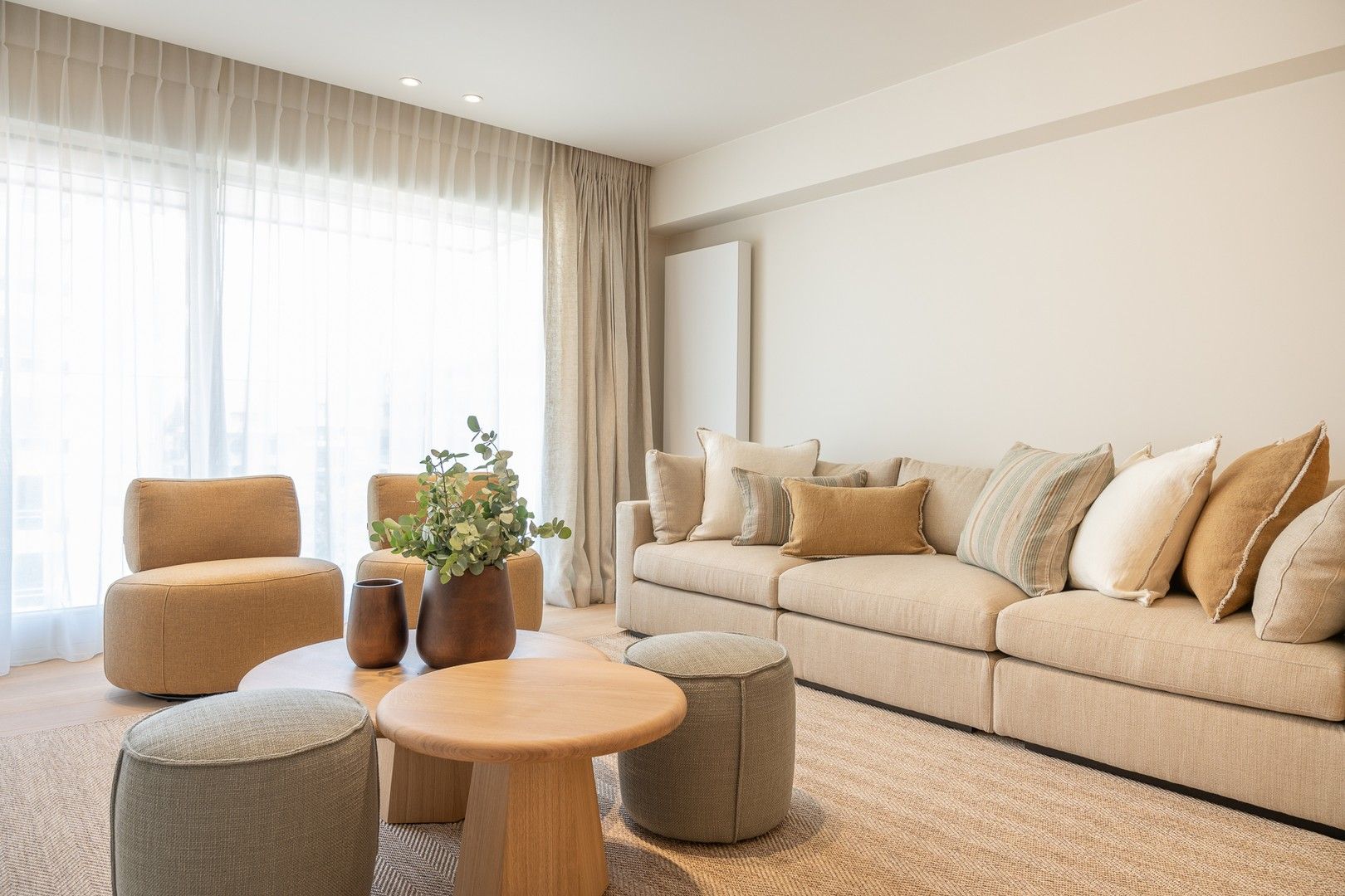 Prachtig en luxueus gerenoveerd appartement met zeezicht, centraal gelegen in het Zoute. foto 4