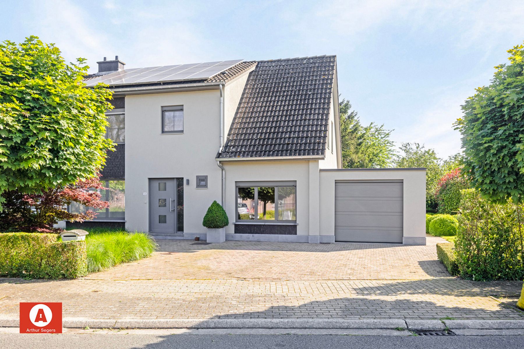 IN OPTIE - Rustig gelegen energiezuinige gezinswoning met 4 slaapkamers foto 1