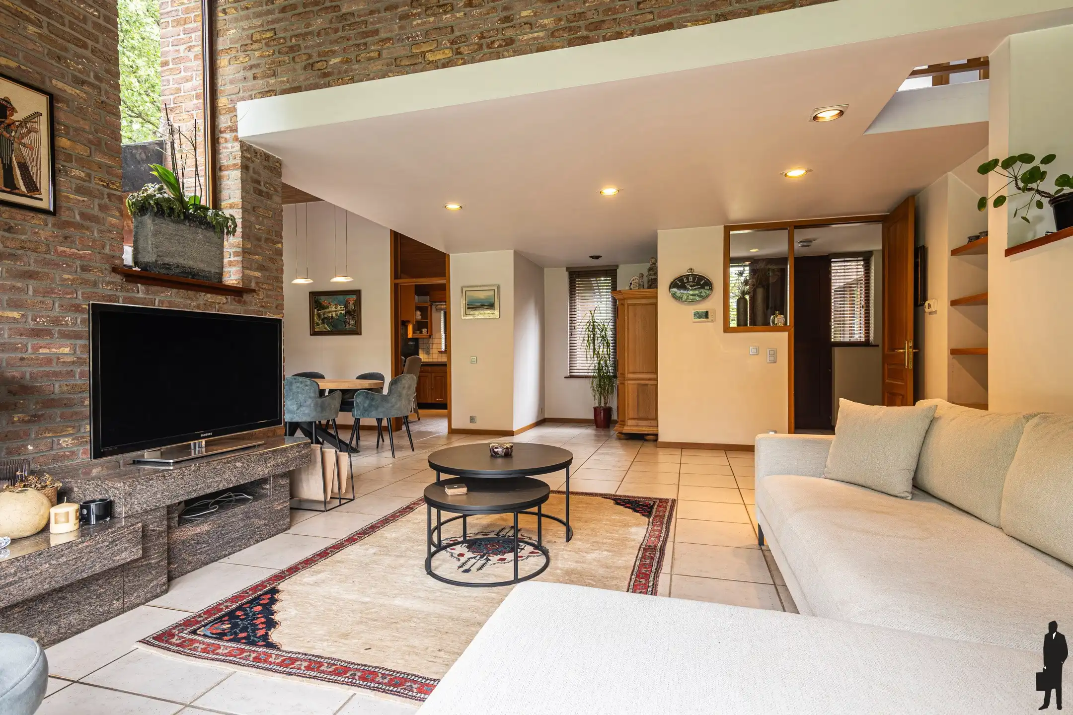Split-levelwoning op een zonnig perceel van ca. 1.443 m² foto 5