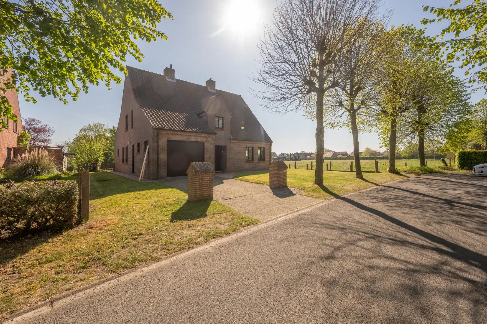 Ruime woning met 5 slaapkamers en toffe tuin! foto 15