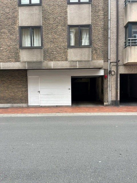 Garage te huur Sebastiaan Nachtegaelestraat 1 -/4 - 8300 Knokke-Heist