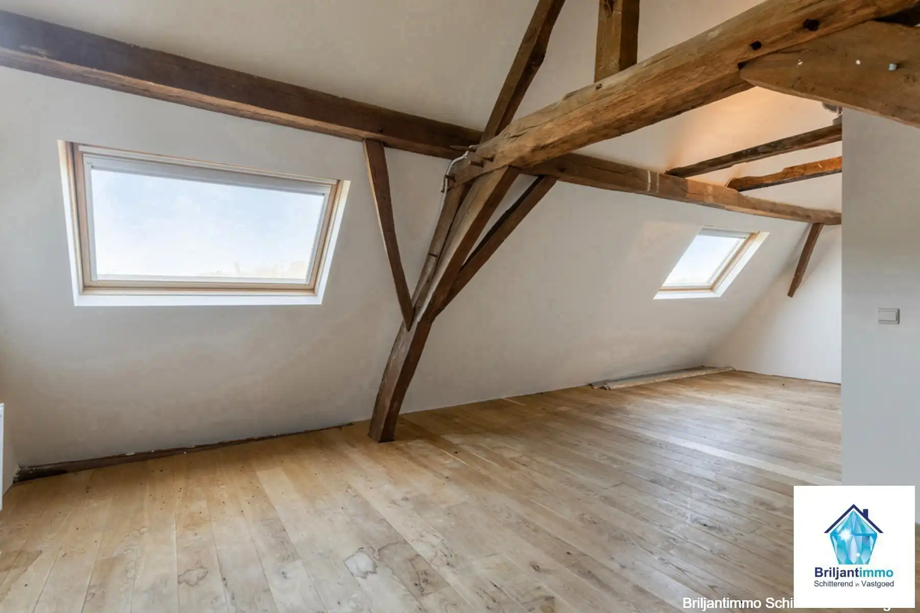 Uiterst charmante en gerenoveerde hoeve met gezellige tuin foto 22
