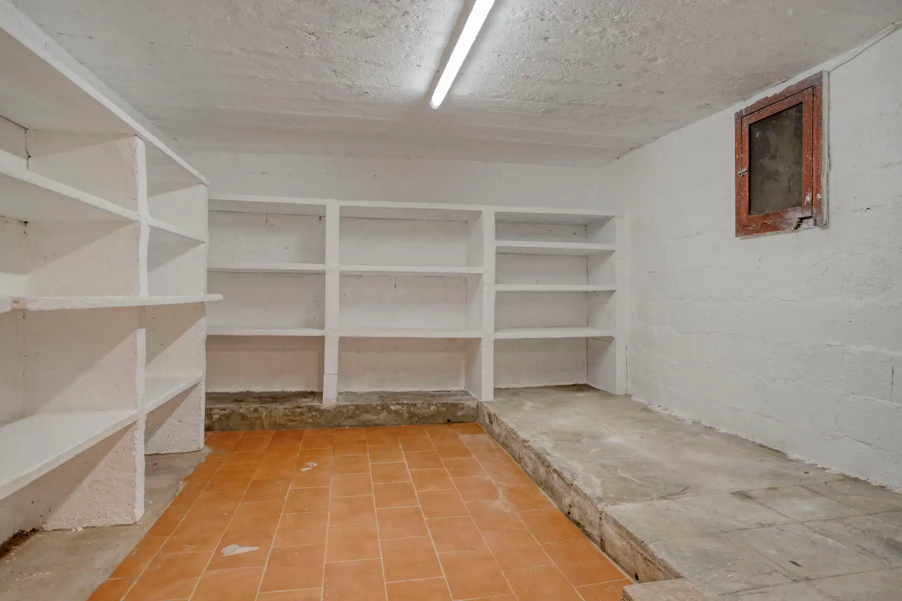 Gerenoveerde woning met 5 slaapkamers en bijbouw foto 18
