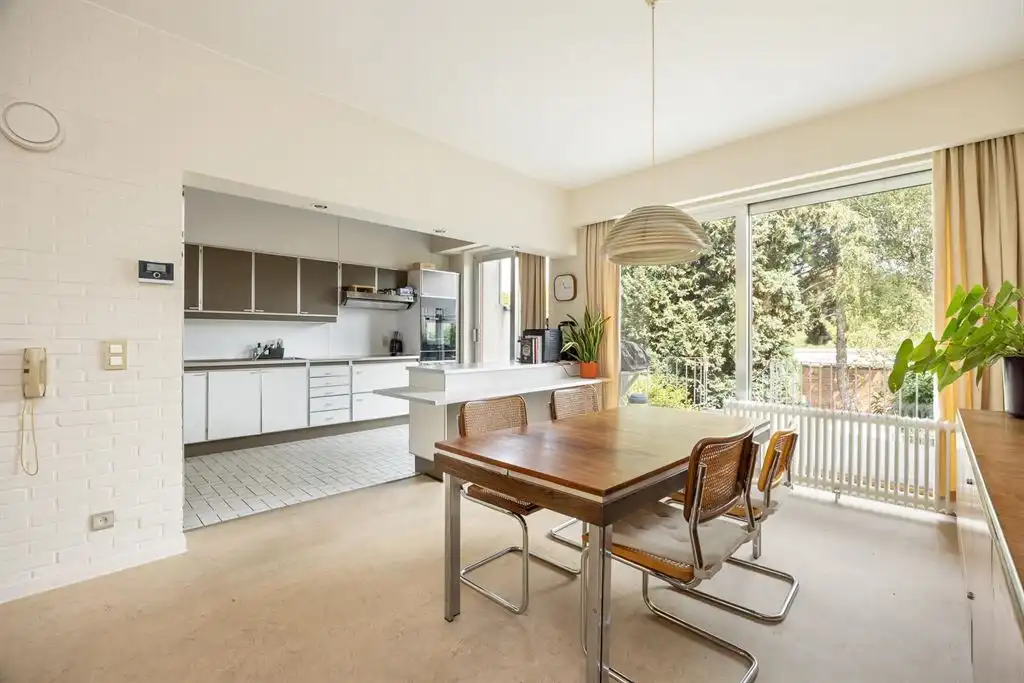Architecturale designwoning met 4 slpk en garage foto 3