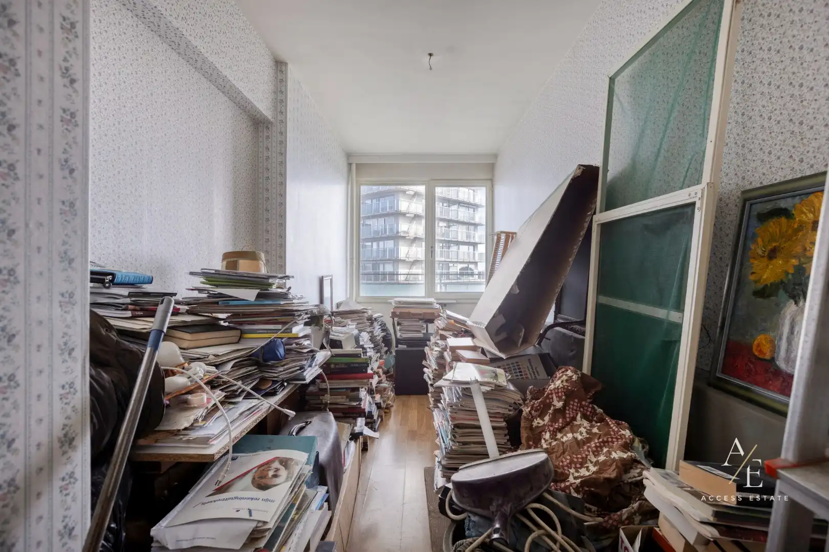 GENT - Te renoveren appartement (2slk.) met groot terras en ver uitzicht over het stadscentrum foto 9