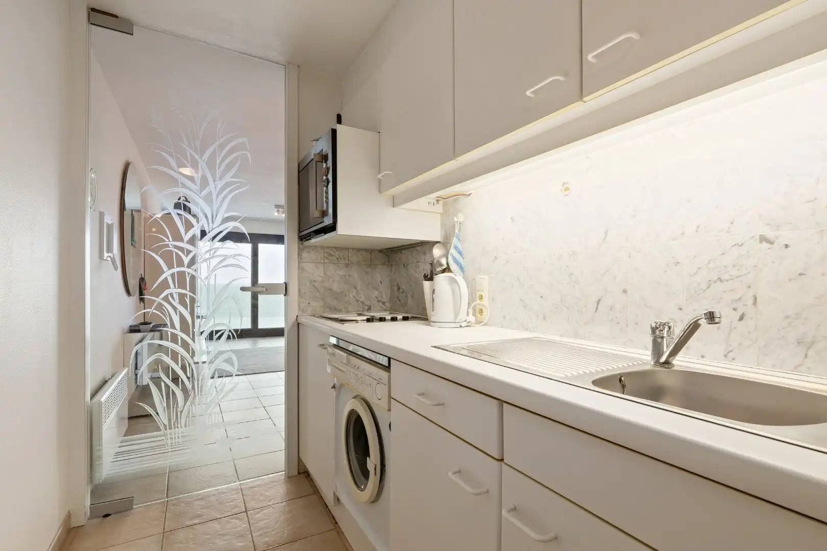 APPARTEMENT MET FRONTAAL ZEEZICHT EN TERRAS – 2 SLAAPKAMERS foto 9