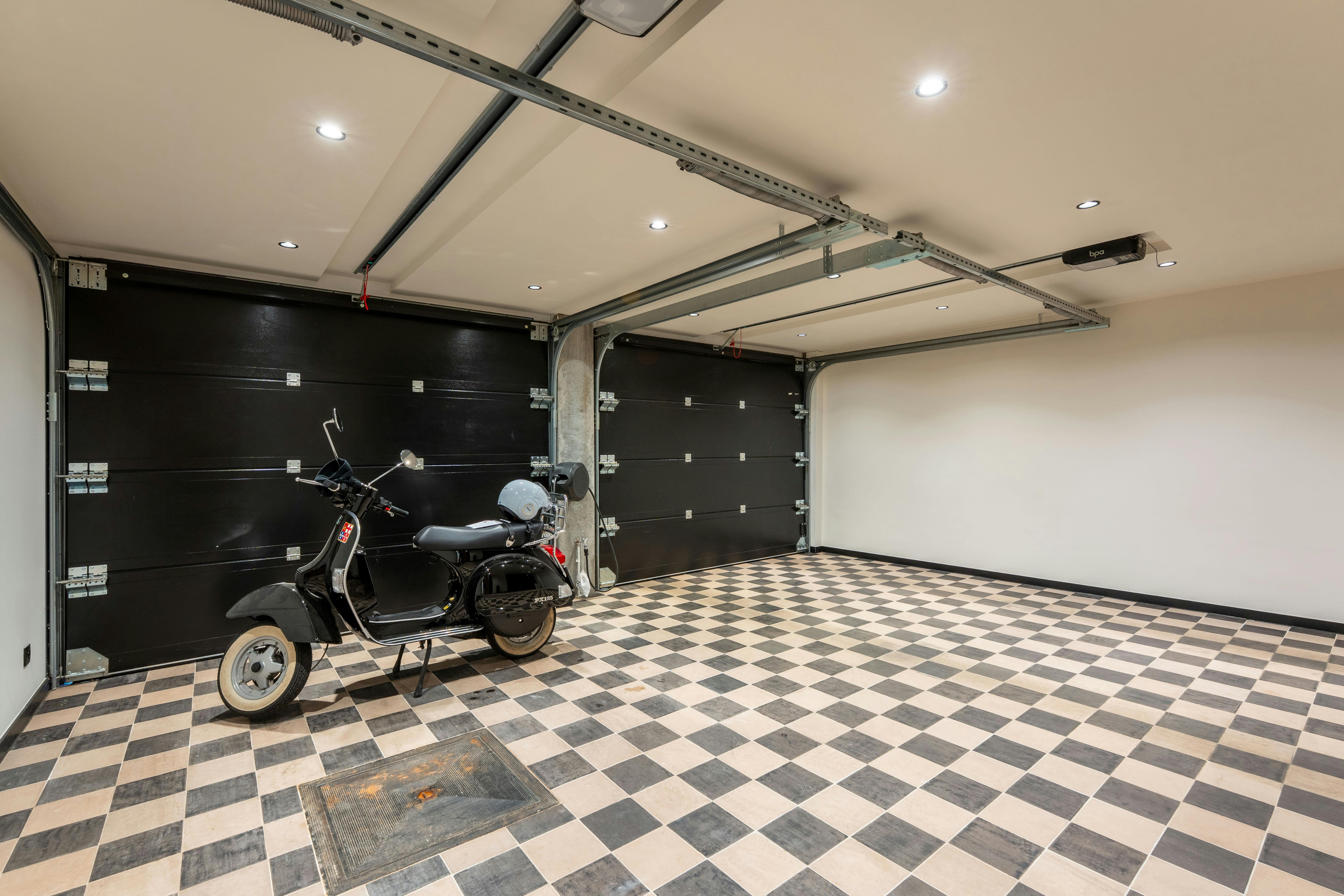 Uitzonderlijk huis in hartje Damme foto 12