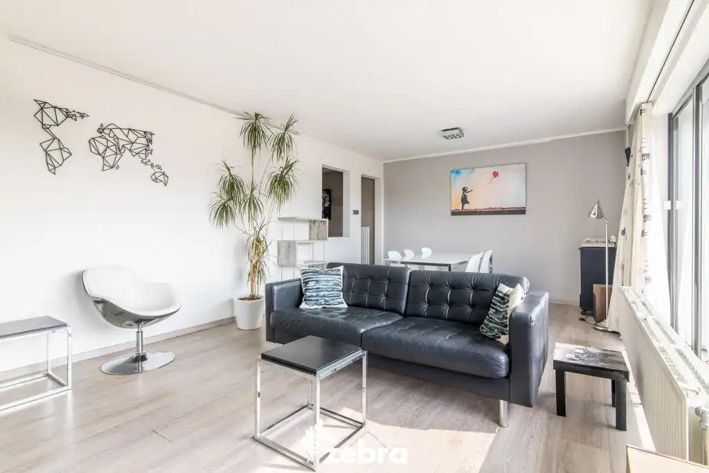 Goed onderhouden appartement met 3 slaapkamers in centrum Tielt! foto 4