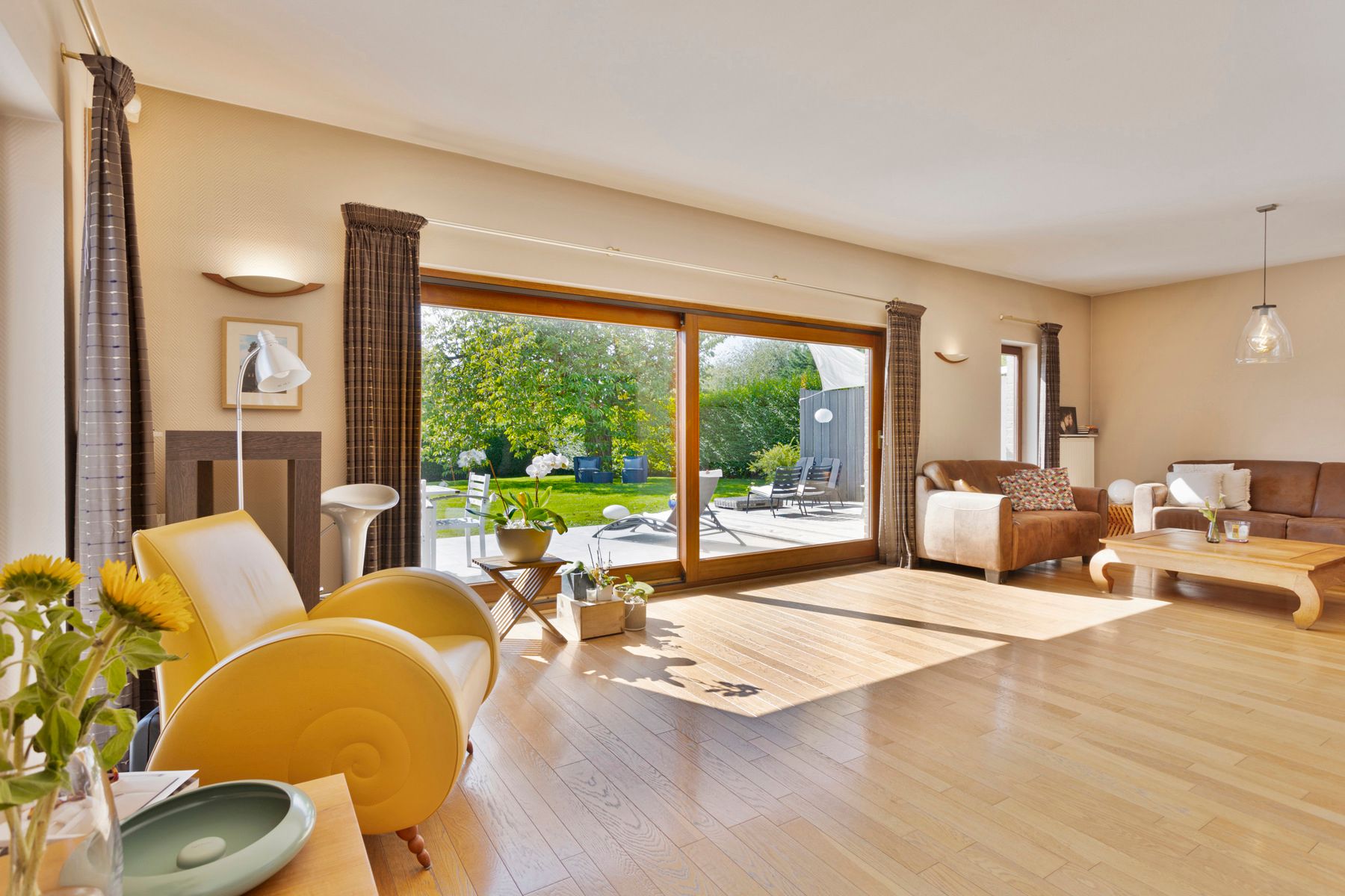 Instapklare villa gelegen op een toplocatie in Dilbeek! foto 11