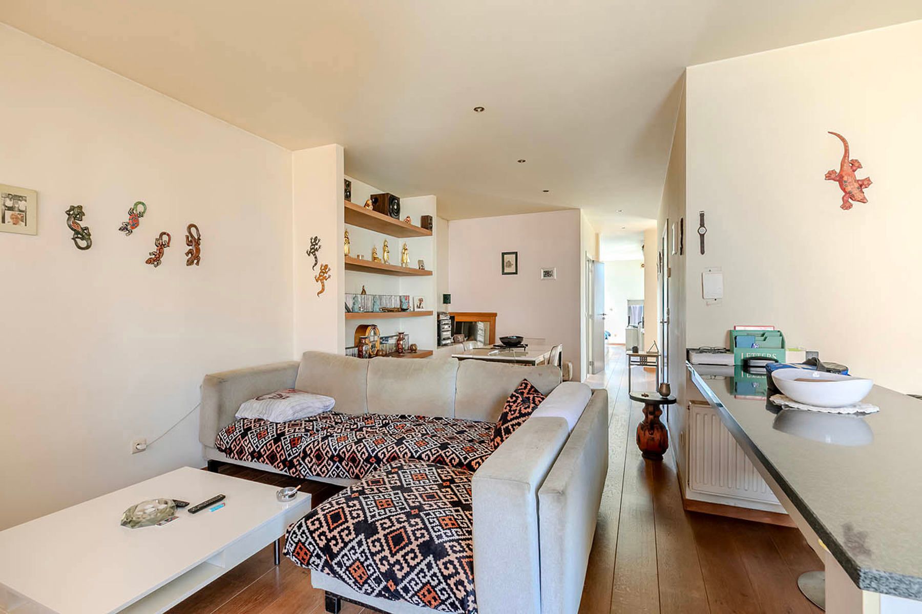 Opbrengsteigendom bestaande uit 3 units te koop. foto 4