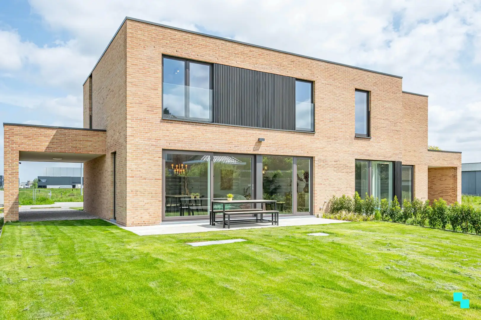 Halfopen nieuwbouwwoning in Wielsbeke foto {{pictureIndex}}