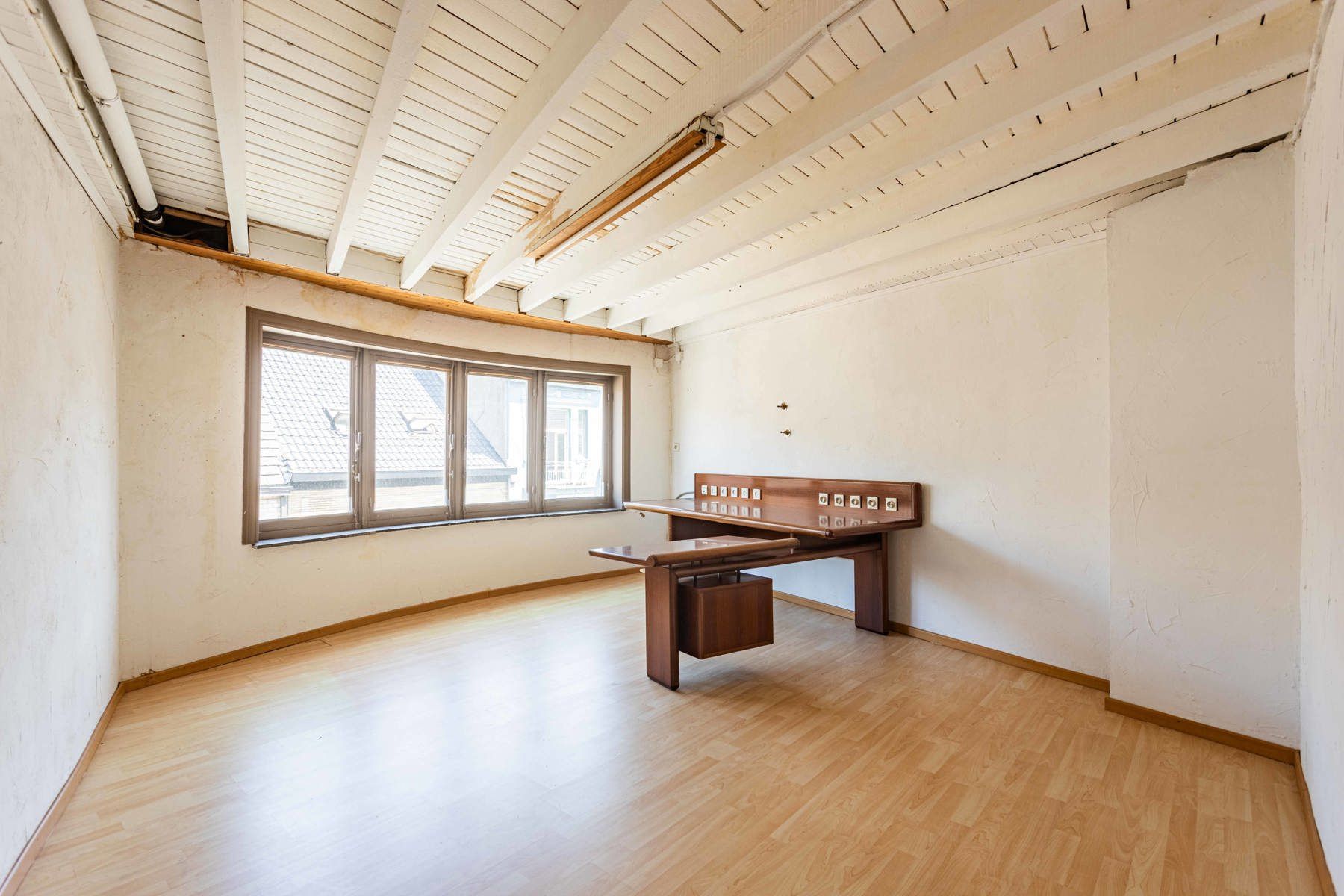 Te koop: te renoveren woning met private parkeerplaats! foto 21