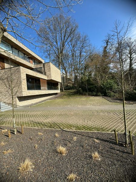 3 autostaanplaatsen te huur in Genk-Centrum foto 4