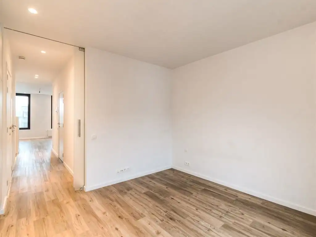 Appartement met terras en zicht op het water foto 6