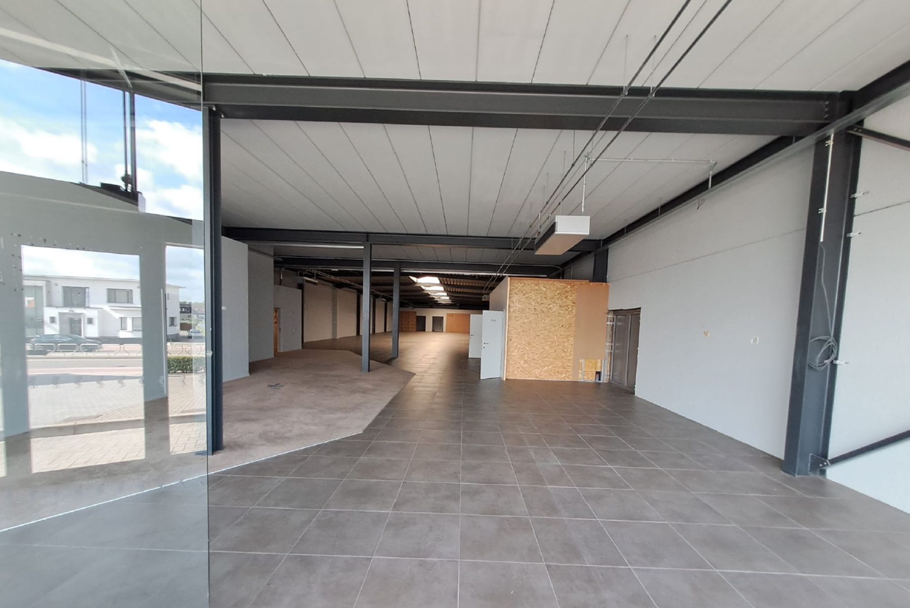 Commerciële ruimte te huur foto 2