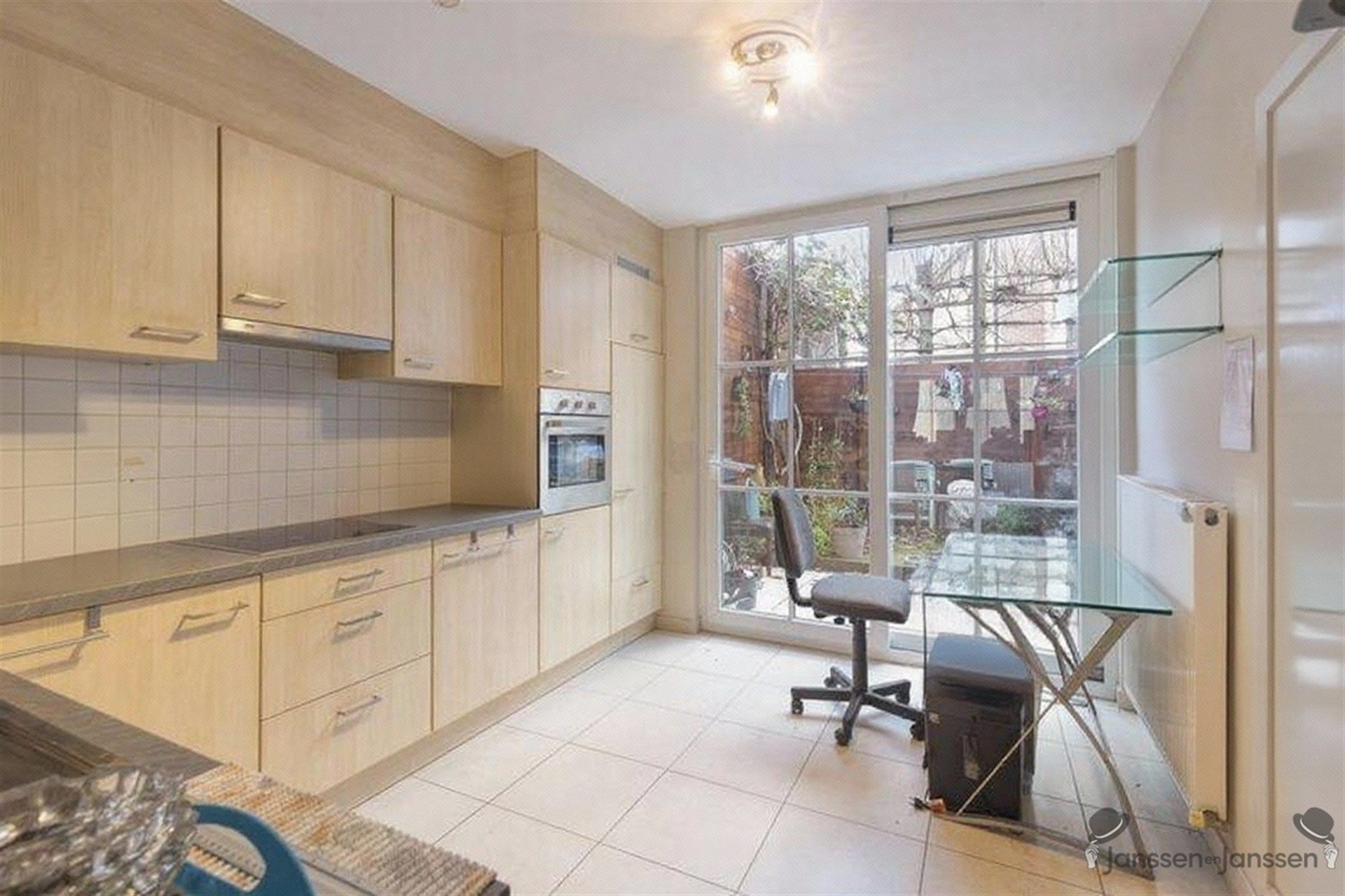 gelijkvl. app. 2slpk met garage+ tuin EPC B foto 8